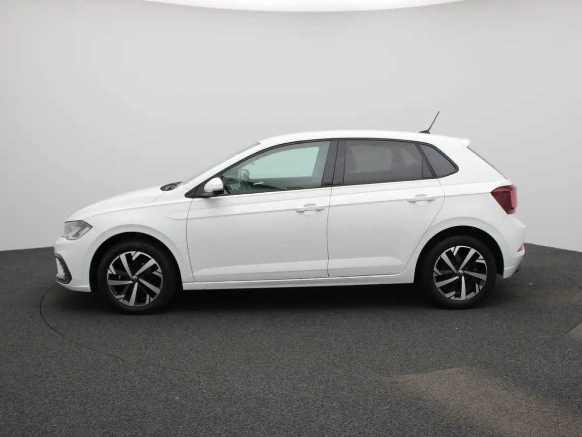 1.0 TSI Life Business | Apple carplay/android auto | Adaptive cruise control | Draadloze telefoonlader | Navigatie | Parkeersensoren voor en achter | Rijstrooksensor | Start/stop systeem | V