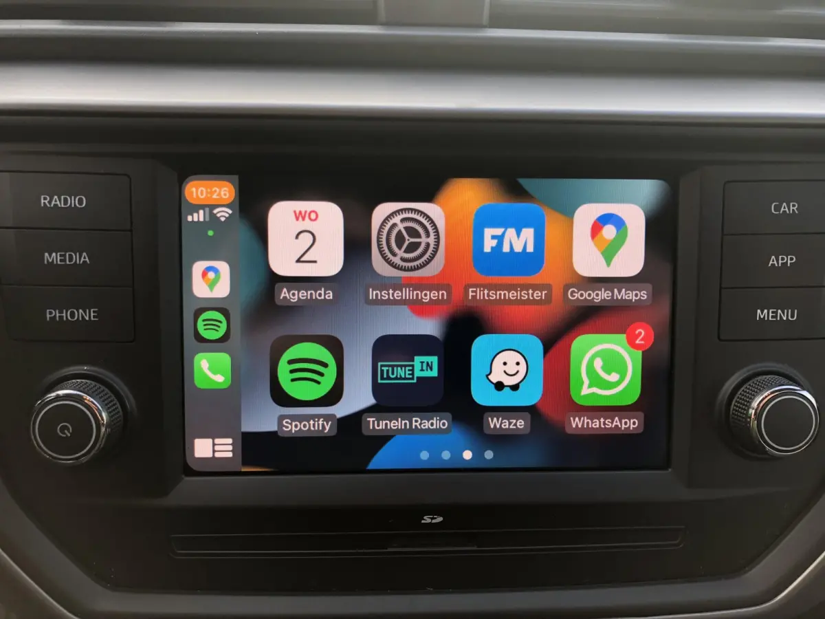 1.0 Style | APPLE CARPLAY | CLIMA | STOELVERW. |
