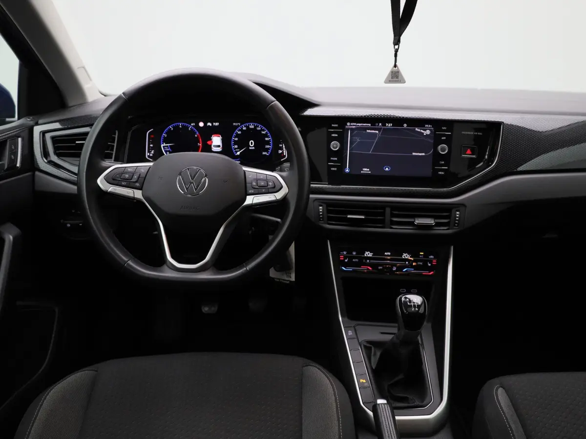 1.0 TSI Life Business 95 PK| Origineel Nederlands | Dealeronderhouden | Navigatie | Panoramadak | LED Matrix | Achteruitrijcamera | Parkeersensoren | Digitale Cockpit Pro