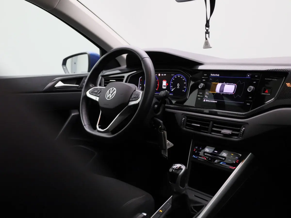 1.0 TSI Life Business 95 PK| Origineel Nederlands | Dealeronderhouden | Navigatie | Panoramadak | LED Matrix | Achteruitrijcamera | Parkeersensoren | Digitale Cockpit Pro