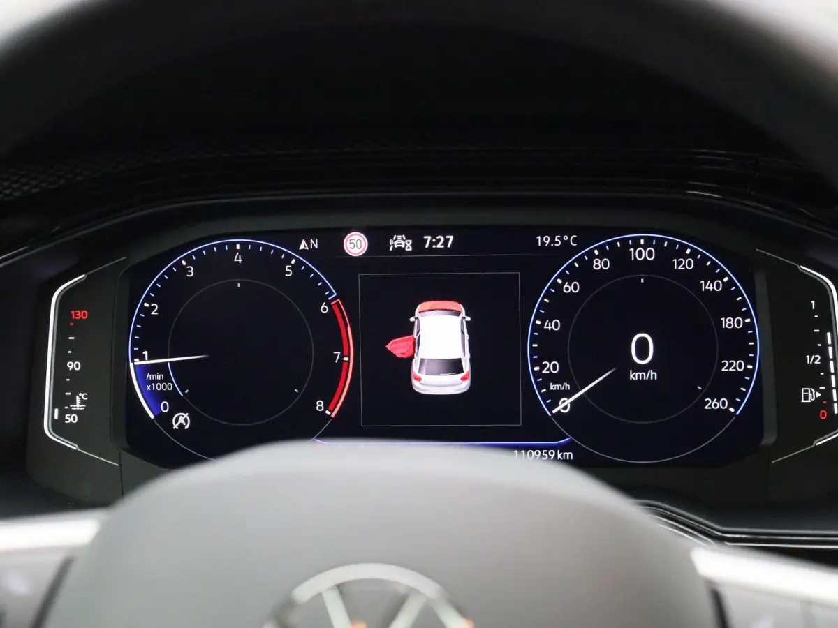 1.0 TSI Life Business 95 PK| Origineel Nederlands | Dealeronderhouden | Navigatie | Panoramadak | LED Matrix | Achteruitrijcamera | Parkeersensoren | Digitale Cockpit Pro