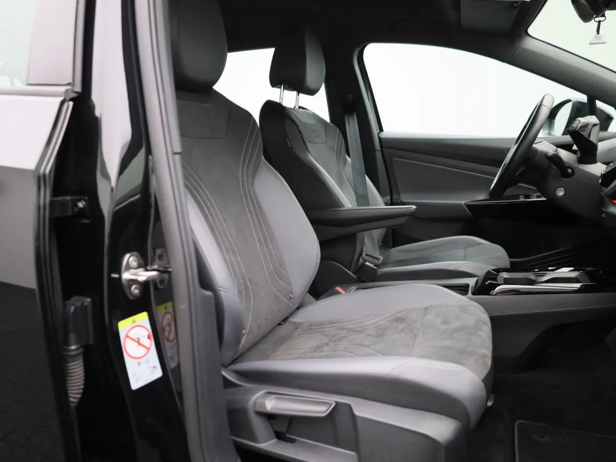 Pro 77 kWh 174 PK| Soh ... | Dealeronderhouden | Navigatie | Achteruitrijcamera | Stoelverwarming | Stuurwielverwarming | Keyless | Parkeersensoren | 19 Inch Velgen