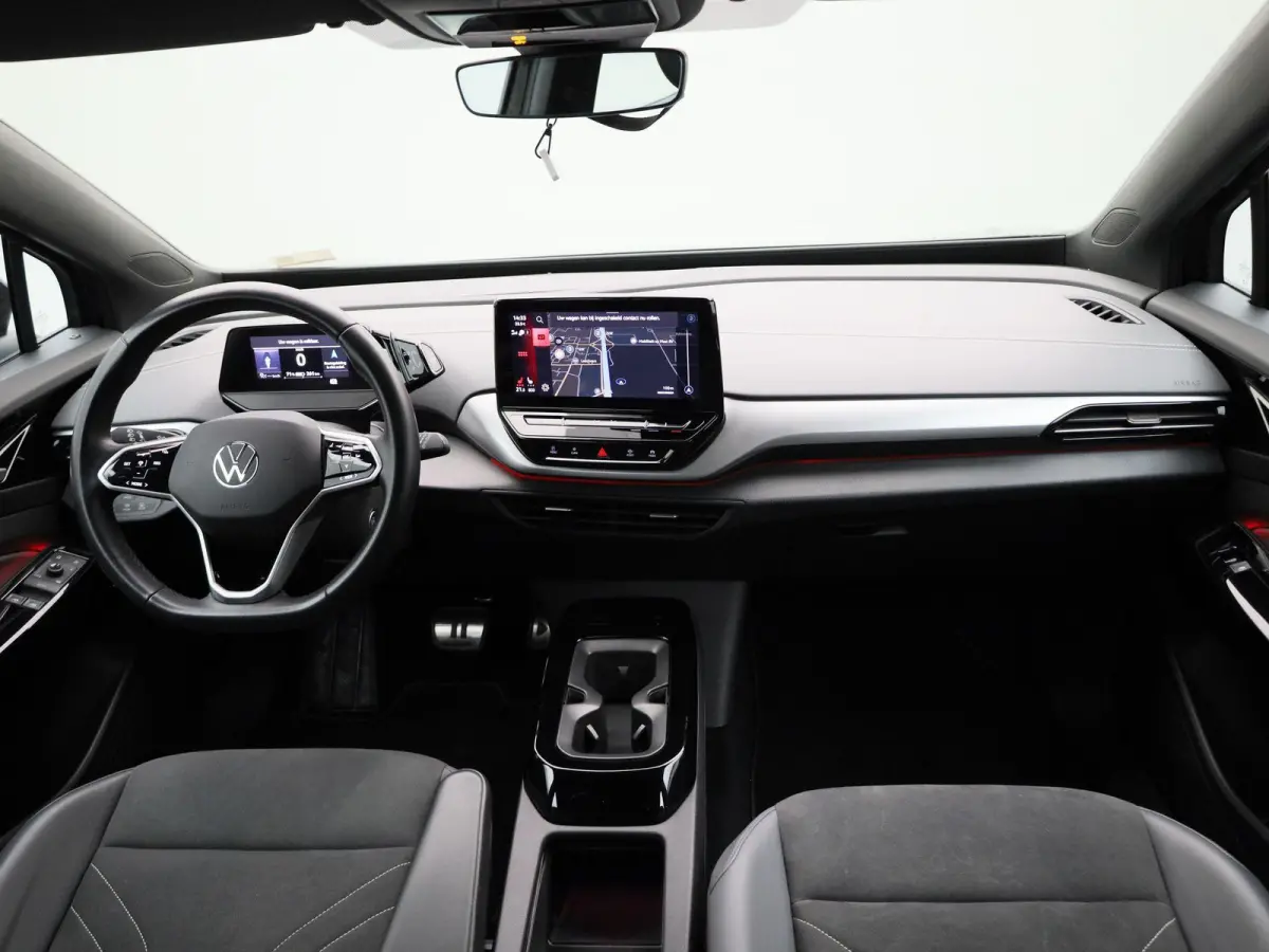 Pro 77 kWh 174 PK| Soh ... | Dealeronderhouden | Navigatie | Achteruitrijcamera | Stoelverwarming | Stuurwielverwarming | Keyless | Parkeersensoren | 19 Inch Velgen