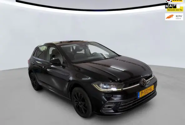 1.0 TSI 95PK Style+IQ Light+Vitrual+Navigatie+ecc+pakeer-Hulp-voor/achter+Dab+Adaptieve-Cruise+Privacy-Glass+16"Lm