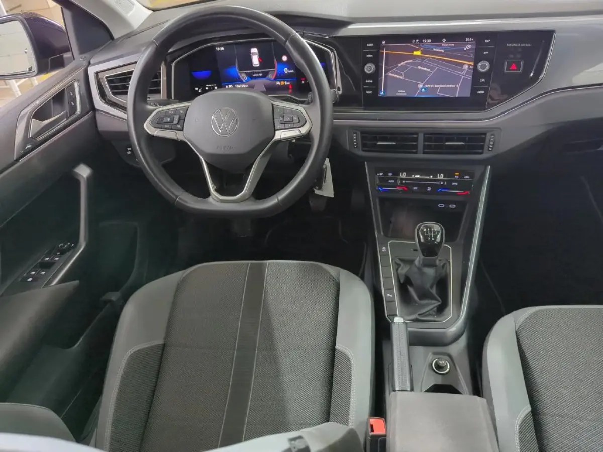 1.0 TSI 95PK Style+IQ Light+Vitrual+Navigatie+ecc+pakeer-Hulp-voor/achter+Dab+Adaptieve-Cruise+Privacy-Glass+16"Lm