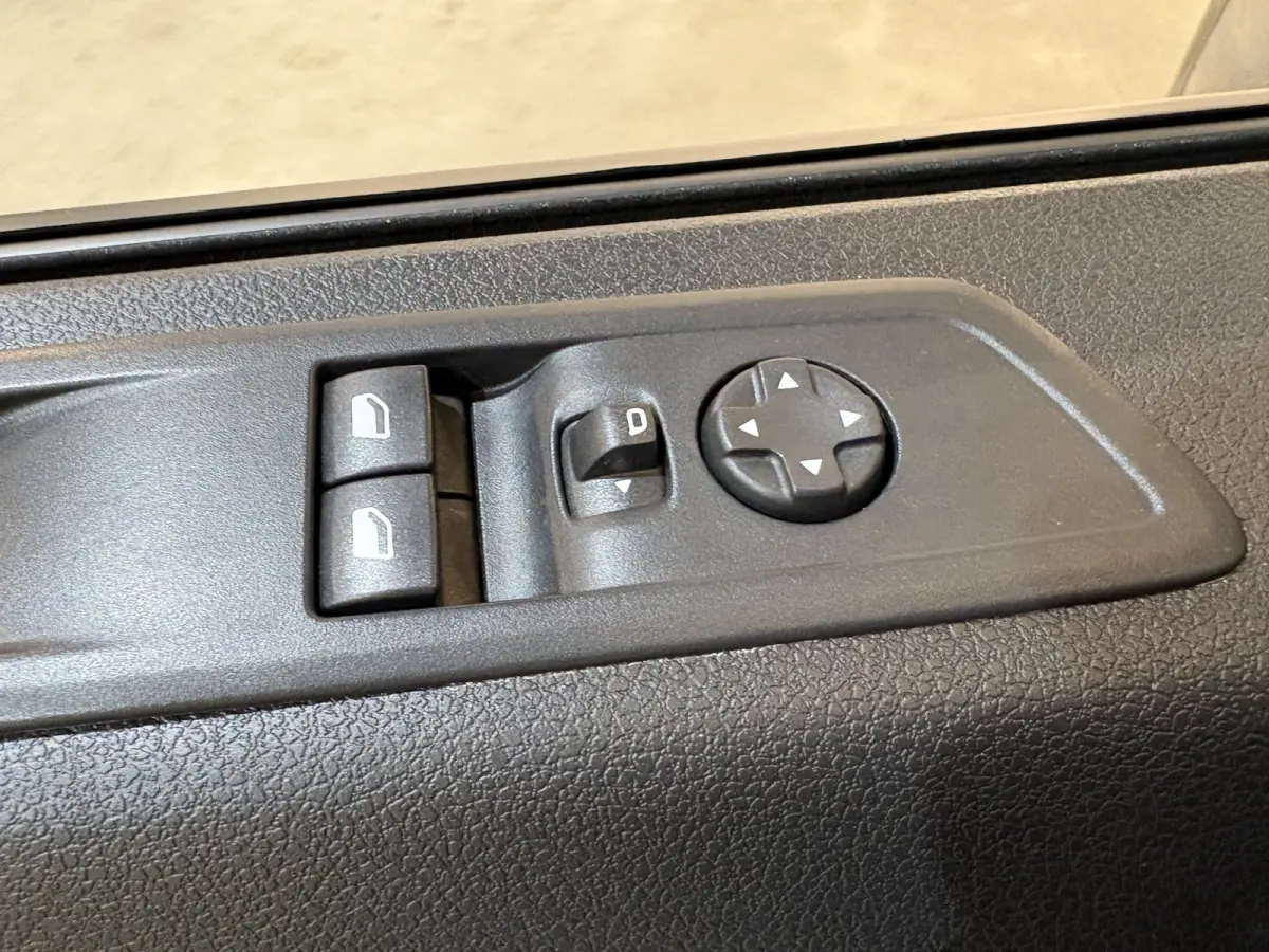 2.0 Diesel 145 PK L3 DC 6 persoons / Airco / Cruise Control / Trekhaak / Facelift / 60.400 KM !!