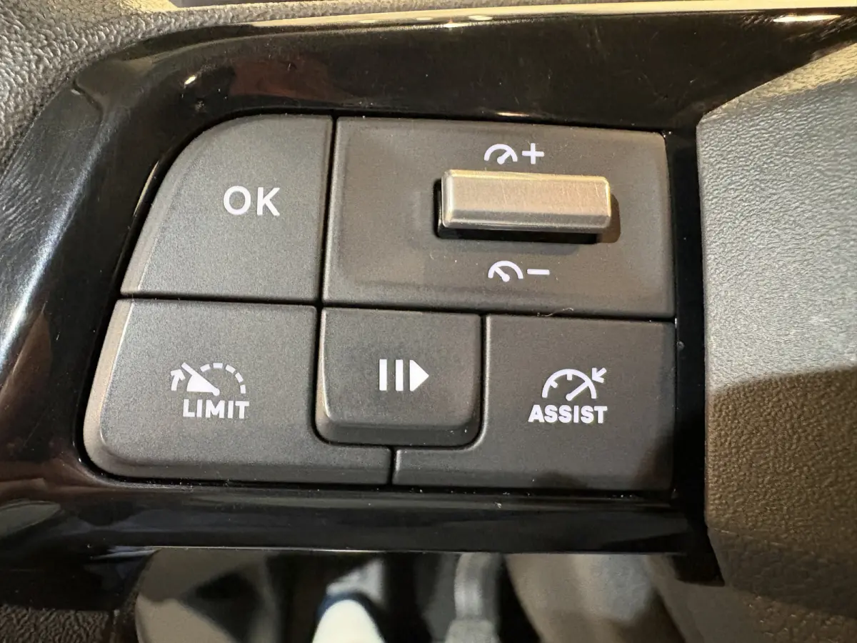 2.0 Diesel 145 PK L3 DC 6 persoons / Airco / Cruise Control / Trekhaak / Facelift / 60.400 KM !!
