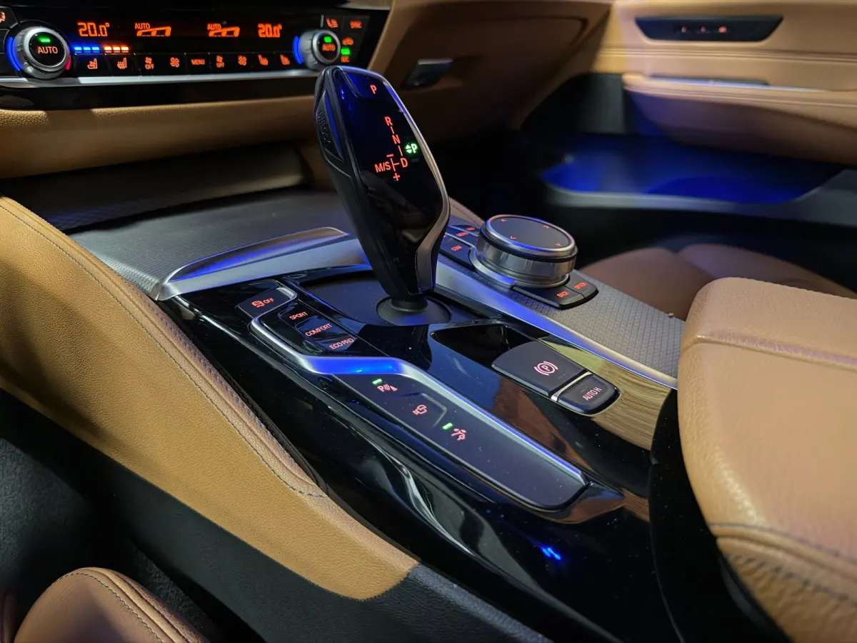 Gran Turismo 640i xDrive M-Sport High Exe Aut Leer LED