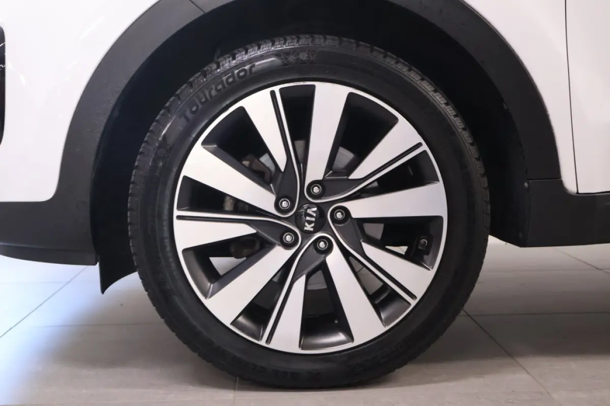 1.6 GDI DynamicLine | All season banden