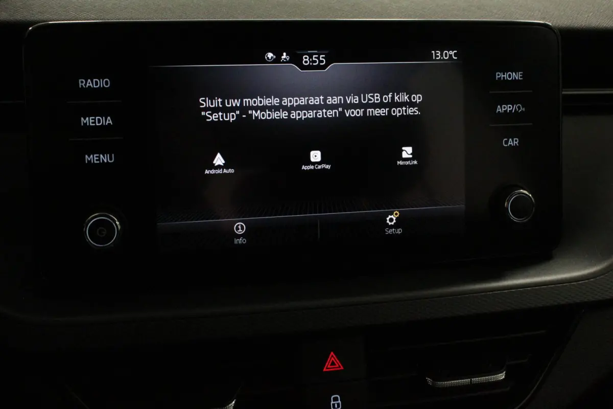1.0 TSI 110 pk DSG Life Navigatie Apple Carplay/Android Auto Adaptieve Cruise Control Parkeersensor achter Verwarmde voorstoelen LED-verlichting voor Dakrail DAB