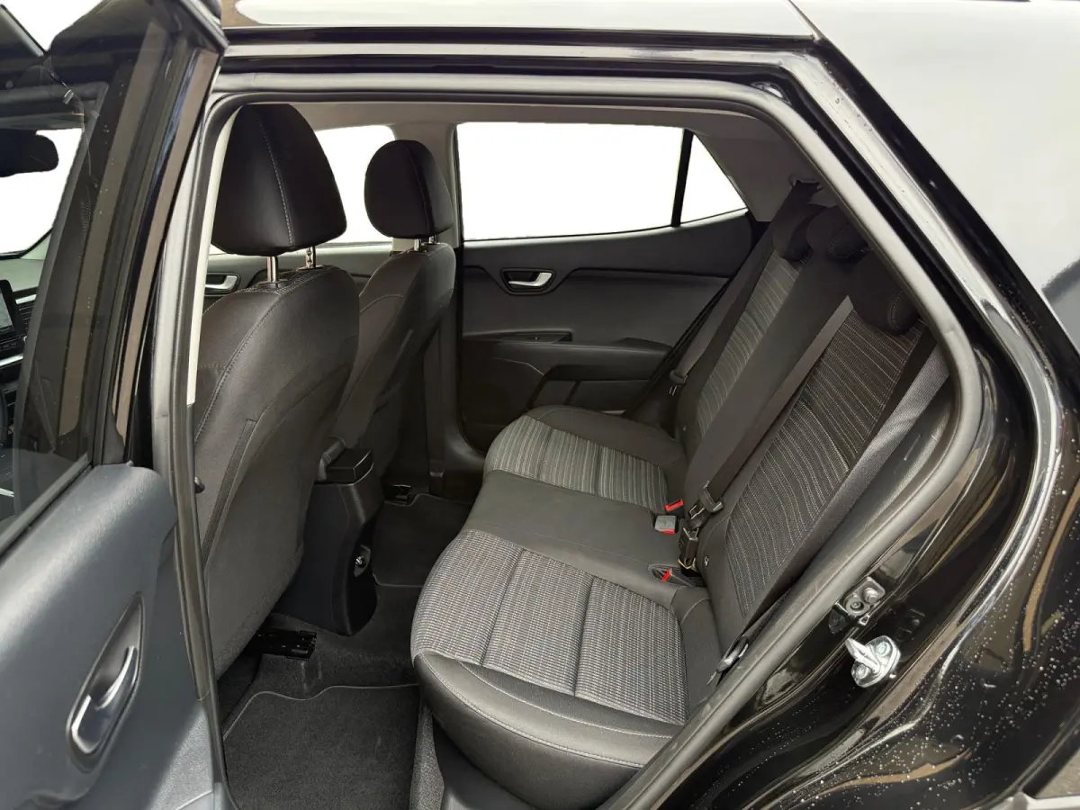 1.0 T-GDi MHEV DynamicPlusLine Navi | Metallic lak | Fabrieksgarantie t/m 11-8-2032 + 3x 1 jaar* | NAP