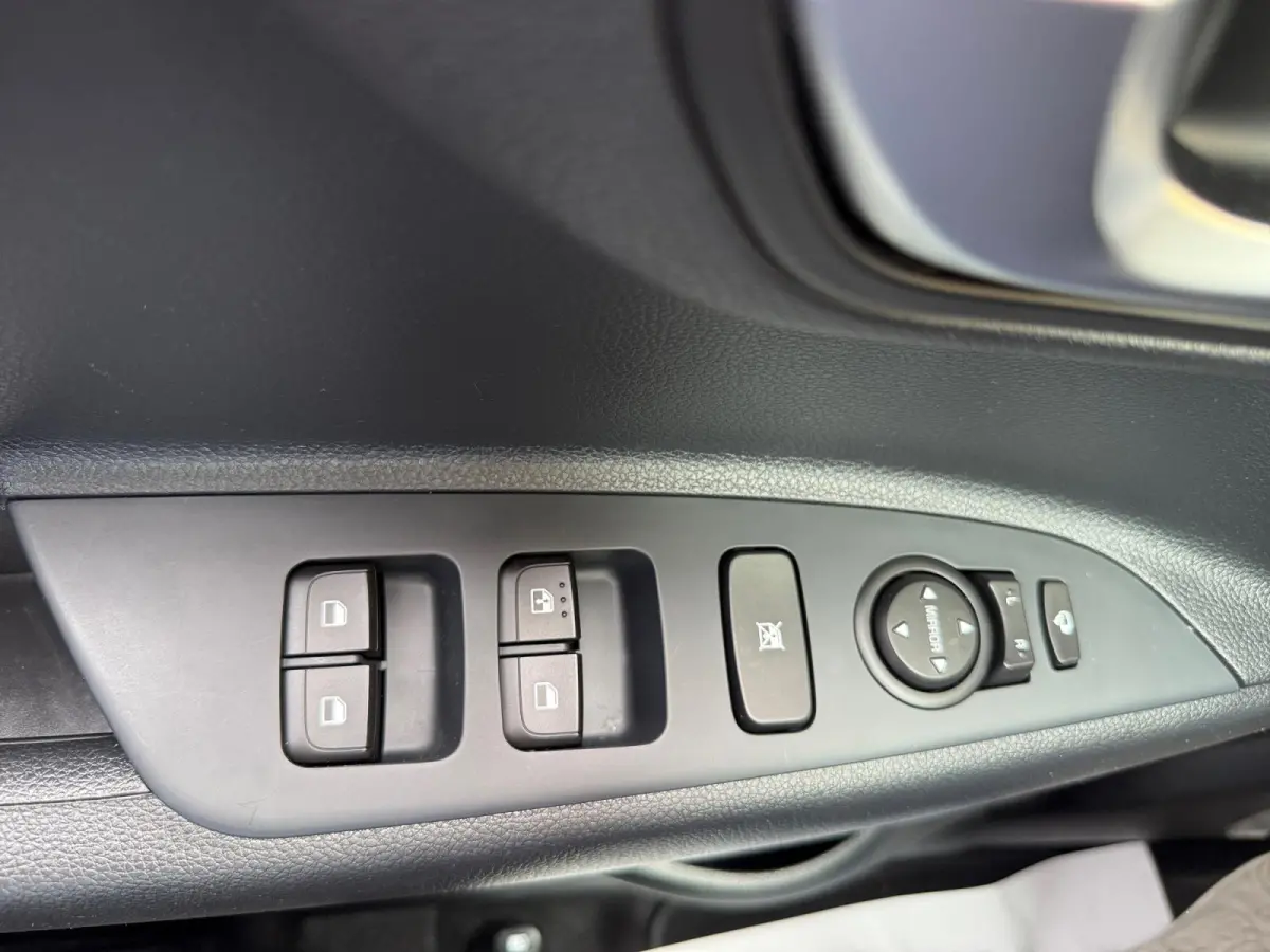 1.0 T-GDi MHEV DynamicPlusLine Navi | Metallic lak | Fabrieksgarantie t/m 11-8-2032 + 3x 1 jaar* | NAP