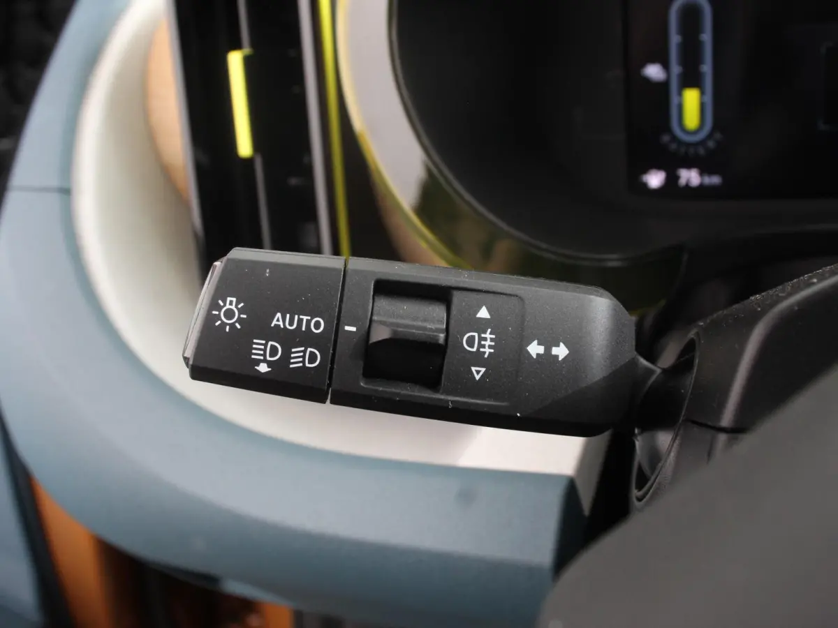 La Prima 7.4 kW 44 kWh Cruise control Cruise control Achteruitrijcamera Voorstoelen verwarmd Stuurverwarming Parkeersensoren Apple Carplay/ Android Auto