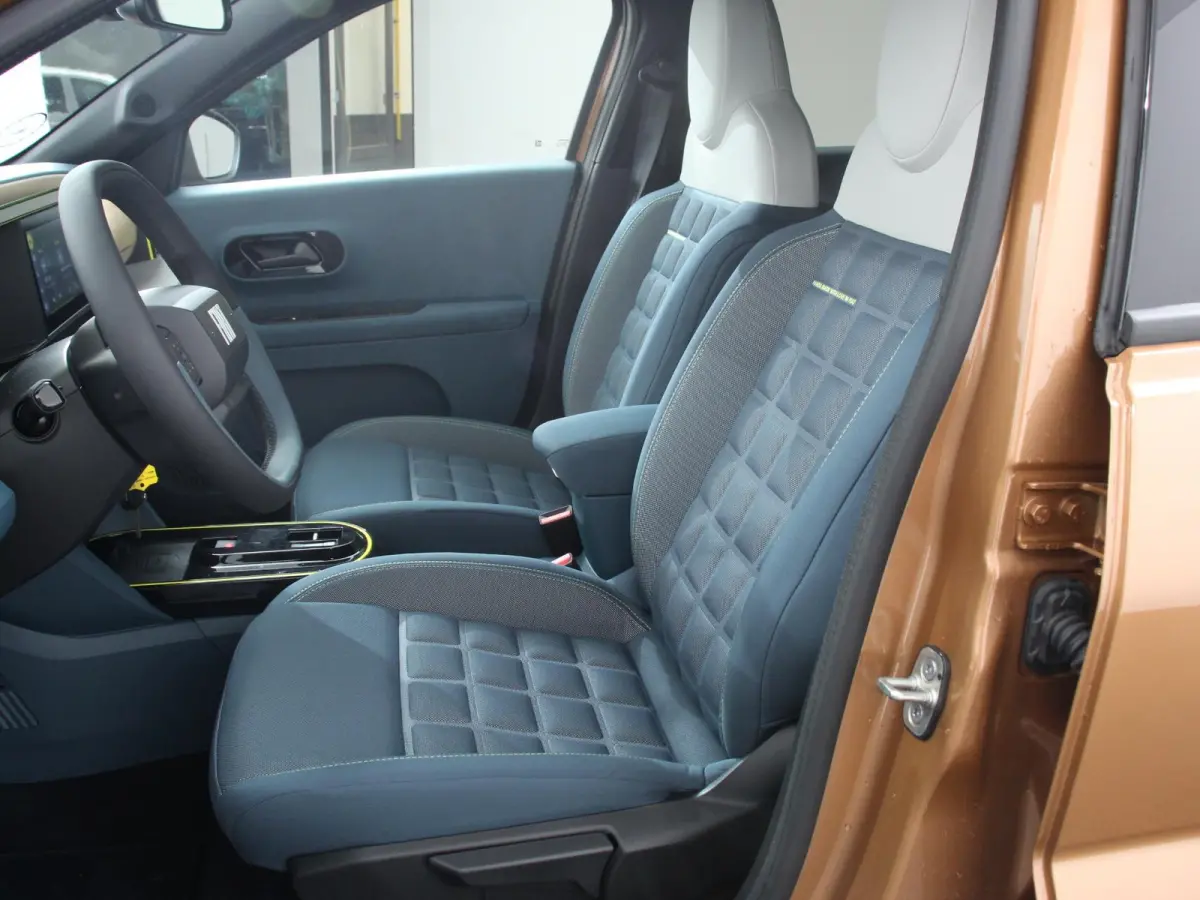 La Prima 7.4 kW 44 kWh Cruise control Cruise control Achteruitrijcamera Voorstoelen verwarmd Stuurverwarming Parkeersensoren Apple Carplay/ Android Auto