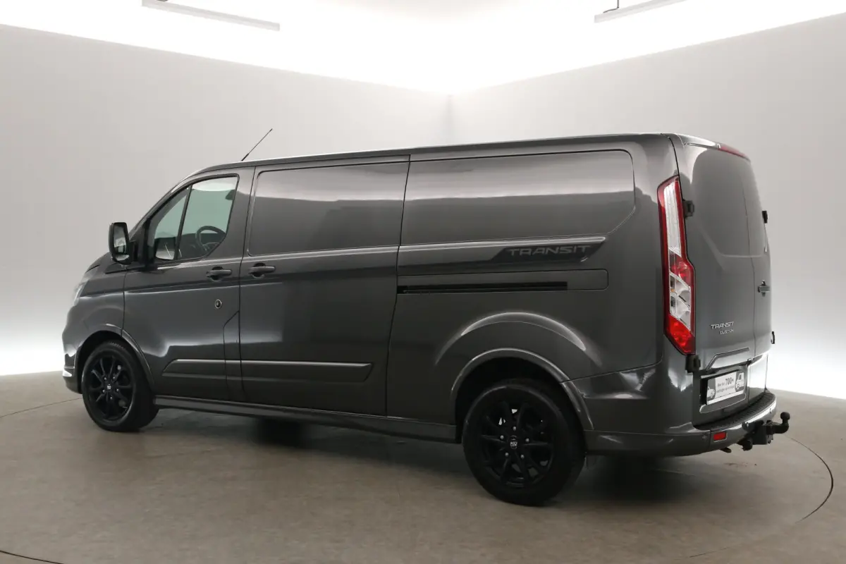 2.0 TDCI Sport 185PK L2H1 | Automaat | Airco | Camera | Cruise | Trekhaak | 3 Zits | 2xSchuifdeur | Xenon