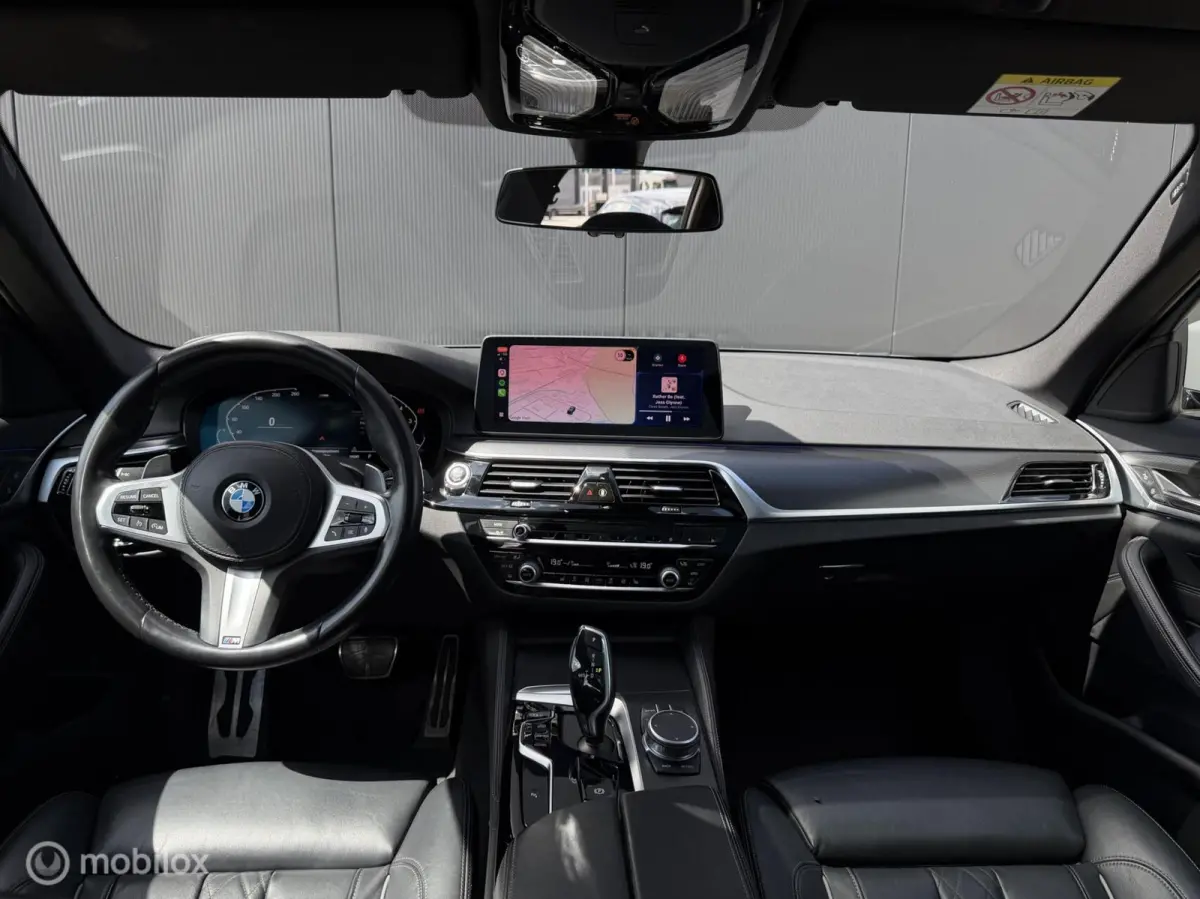530i Touring M-pakket/Pano/Exklusivleder/Trekhaak/Laser