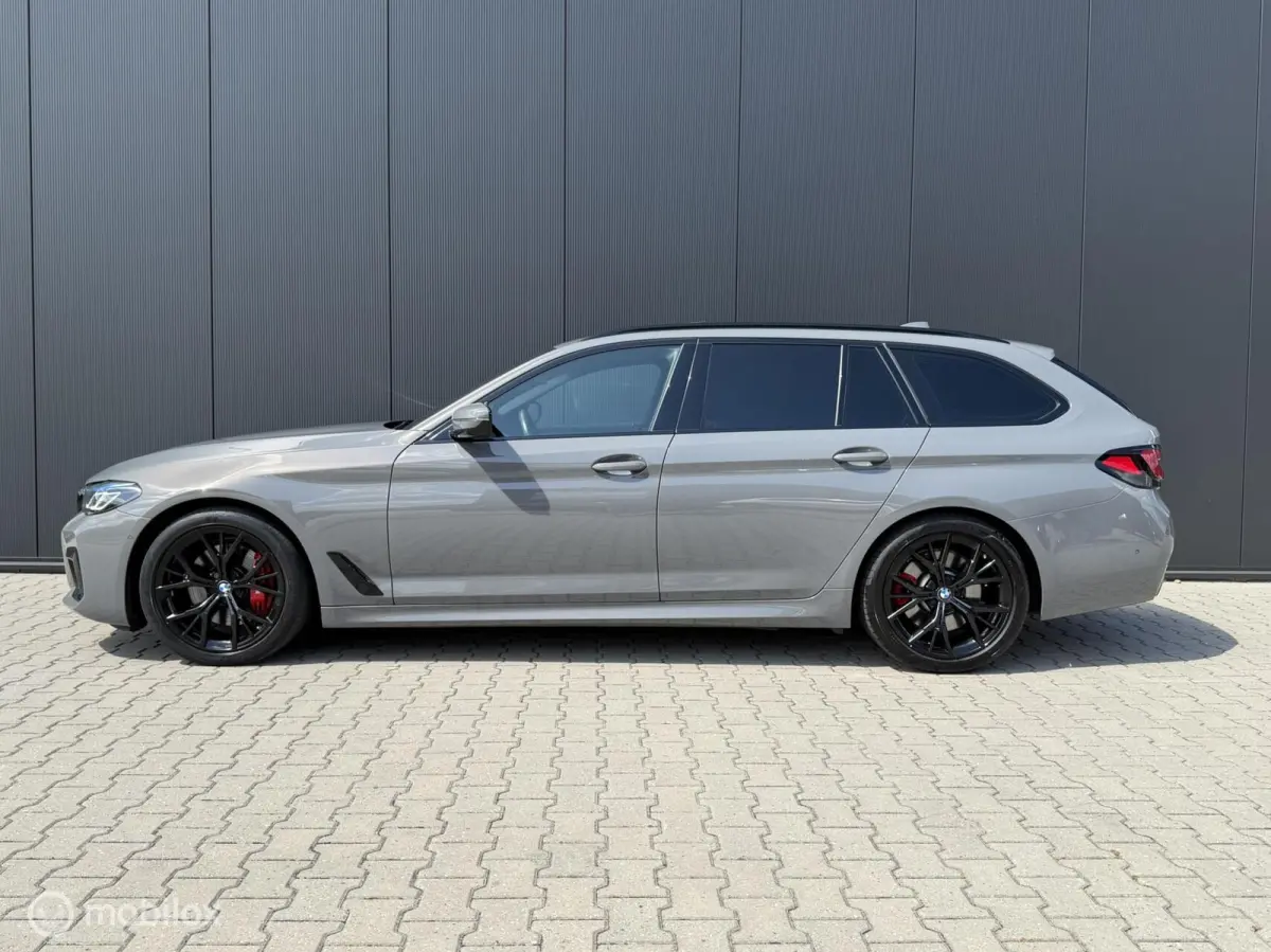 530i Touring M-pakket/Pano/Exklusivleder/Trekhaak/Laser