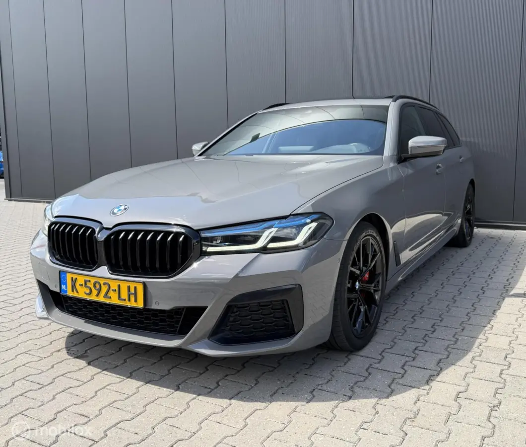 530i Touring M-pakket/Pano/Exklusivleder/Trekhaak/Laser
