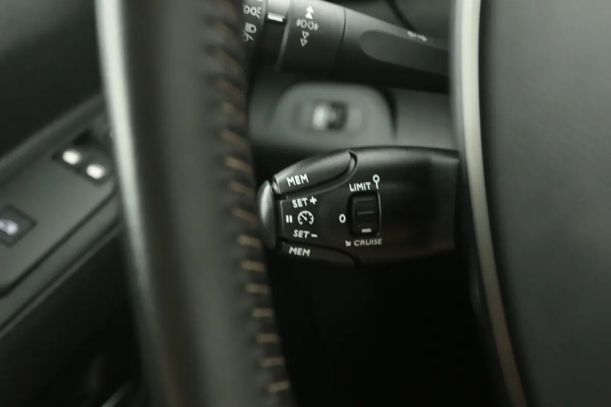 1.5 BlueHDI 102PK | 3 Zits | Airco | Camera | Cruise | Trekhaak | Navi | Carplay