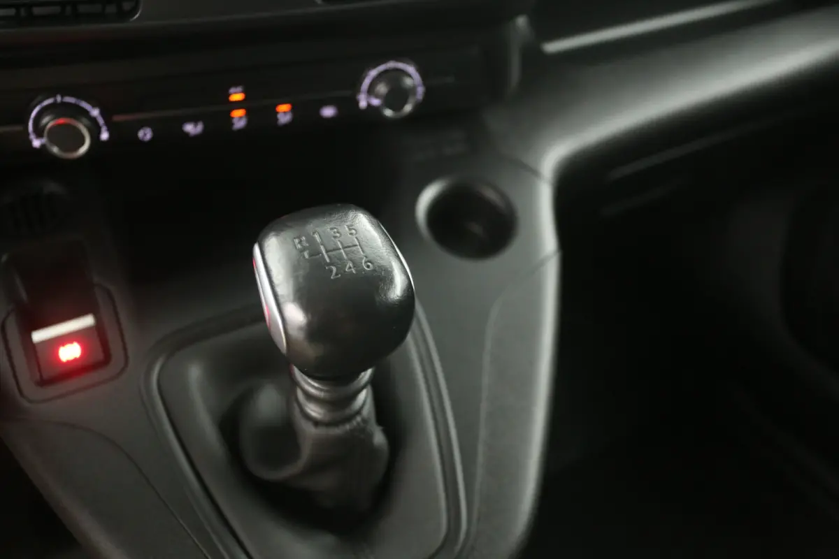 1.5 BlueHDI 102PK | 3 Zits | Airco | Camera | Cruise | Trekhaak | Navi | Carplay