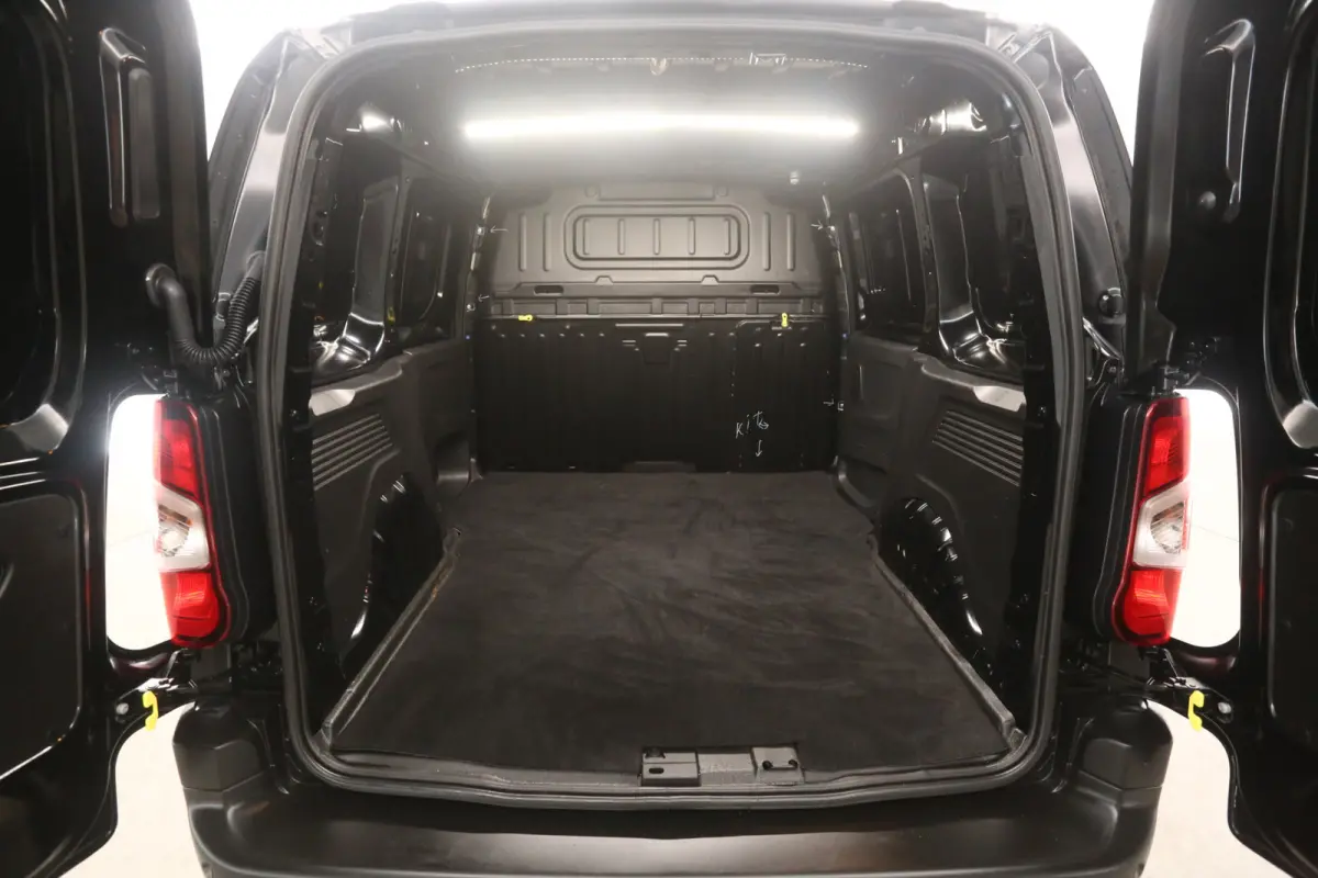 1.5 BlueHDI 102PK | 3 Zits | Airco | Camera | Cruise | Trekhaak | Navi | Carplay