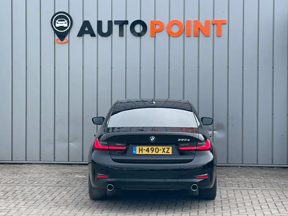 330e eDrive 1E EIG DEALEROND ORG NL|TREKHAAK|VIRTUAL.COCKPIT|STOEL.VRM|DUALCLIMATE|AMBIENT.LIGHT|LEER|CRUISE.CONTROL