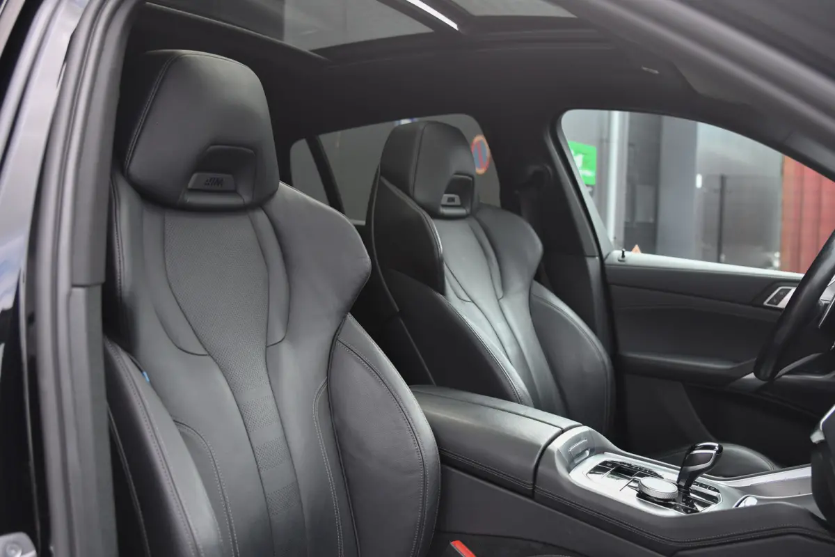 XDrive30d M-Sport, M-Seats, Pano, Laser, HUD, 360 3D, Assisted Driving, Memory!