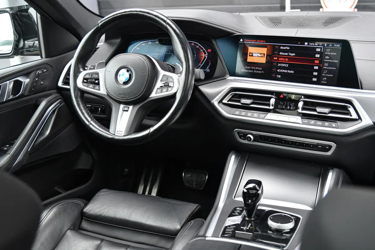 XDrive30d M-Sport, M-Seats, Pano, Laser, HUD, 360 3D, Assisted Driving, Memory!