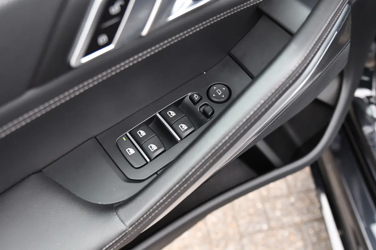 XDrive30d M-Sport, M-Seats, Pano, Laser, HUD, 360 3D, Assisted Driving, Memory!
