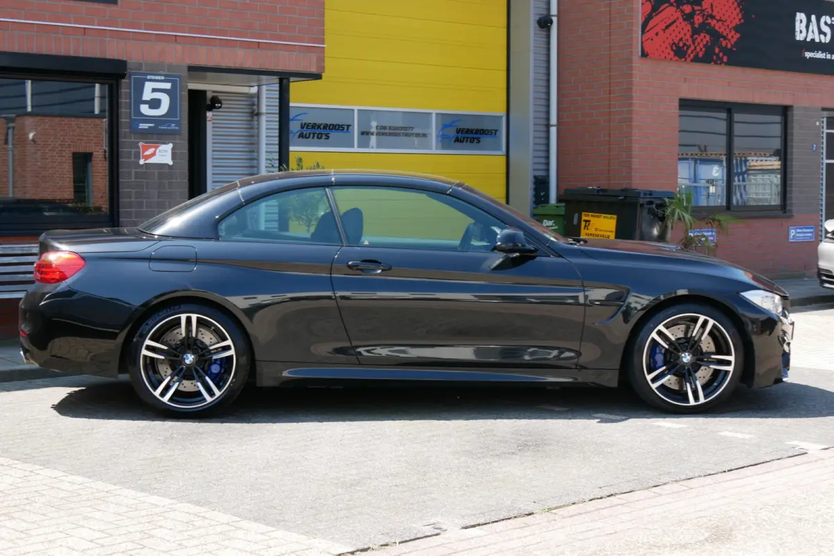 M4 dealer onderhouden. memory. h&k. carbon trim.