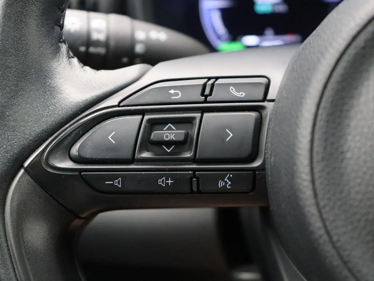 1.5 Homura Plus | panoramadak | Apple carlay-android auto | stoelverwarming | Head-up display |