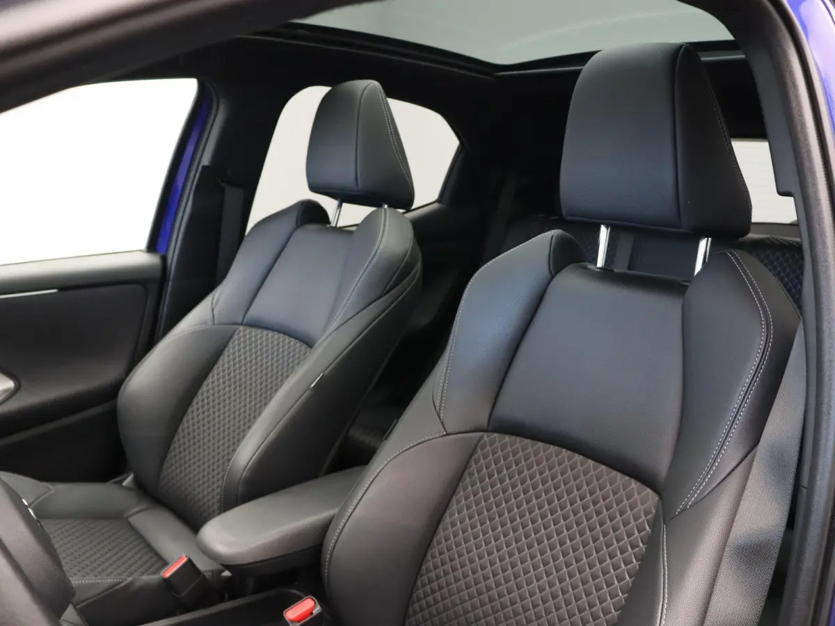 1.5 Homura Plus | panoramadak | Apple carlay-android auto | stoelverwarming | Head-up display |