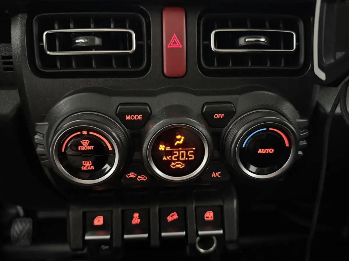 1.5 Comfort Plus 102PK 4WD | Clima | Carplay | Camera | 4 Zits | Cruise | Trekhaak | LED | Bullbar