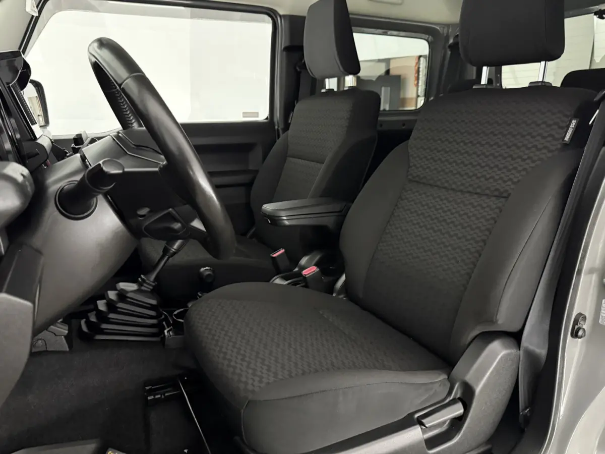 1.5 Comfort Plus 102PK 4WD | Clima | Carplay | Camera | 4 Zits | Cruise | Trekhaak | LED | Bullbar