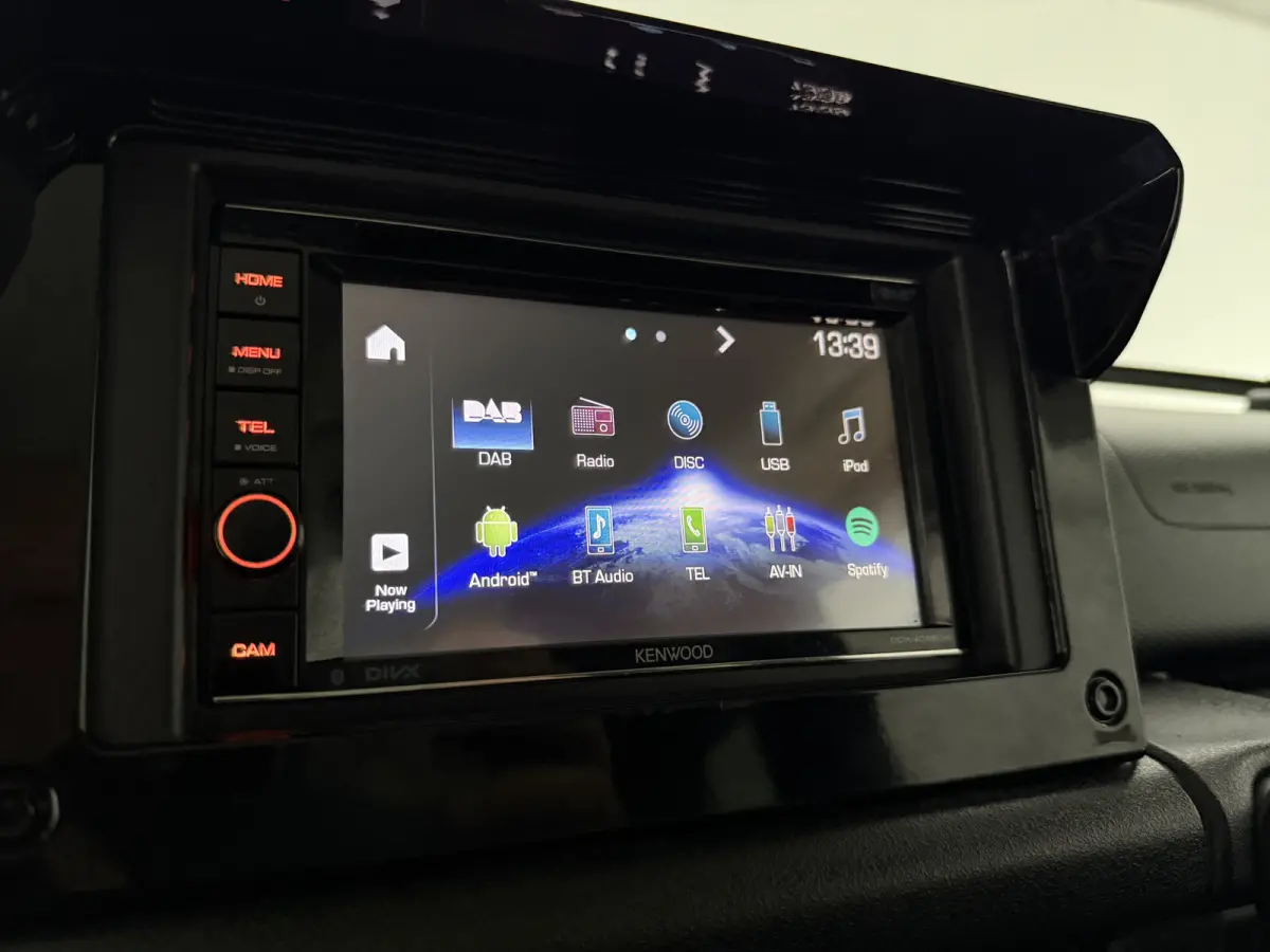 1.5 Comfort Plus 102PK 4WD | Clima | Carplay | Camera | 4 Zits | Cruise | Trekhaak | LED | Bullbar