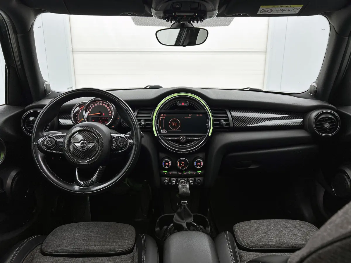 2.0 Cooper S Chili Serious Business | 192PK | PANO | HARMAN/KARDON | STOELVERW | CLIMATE | CRUISE | ETC
