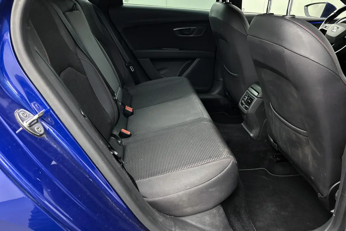 1.5 TSI FR | Half lederen bekleding | Stoelverwarming | Camera