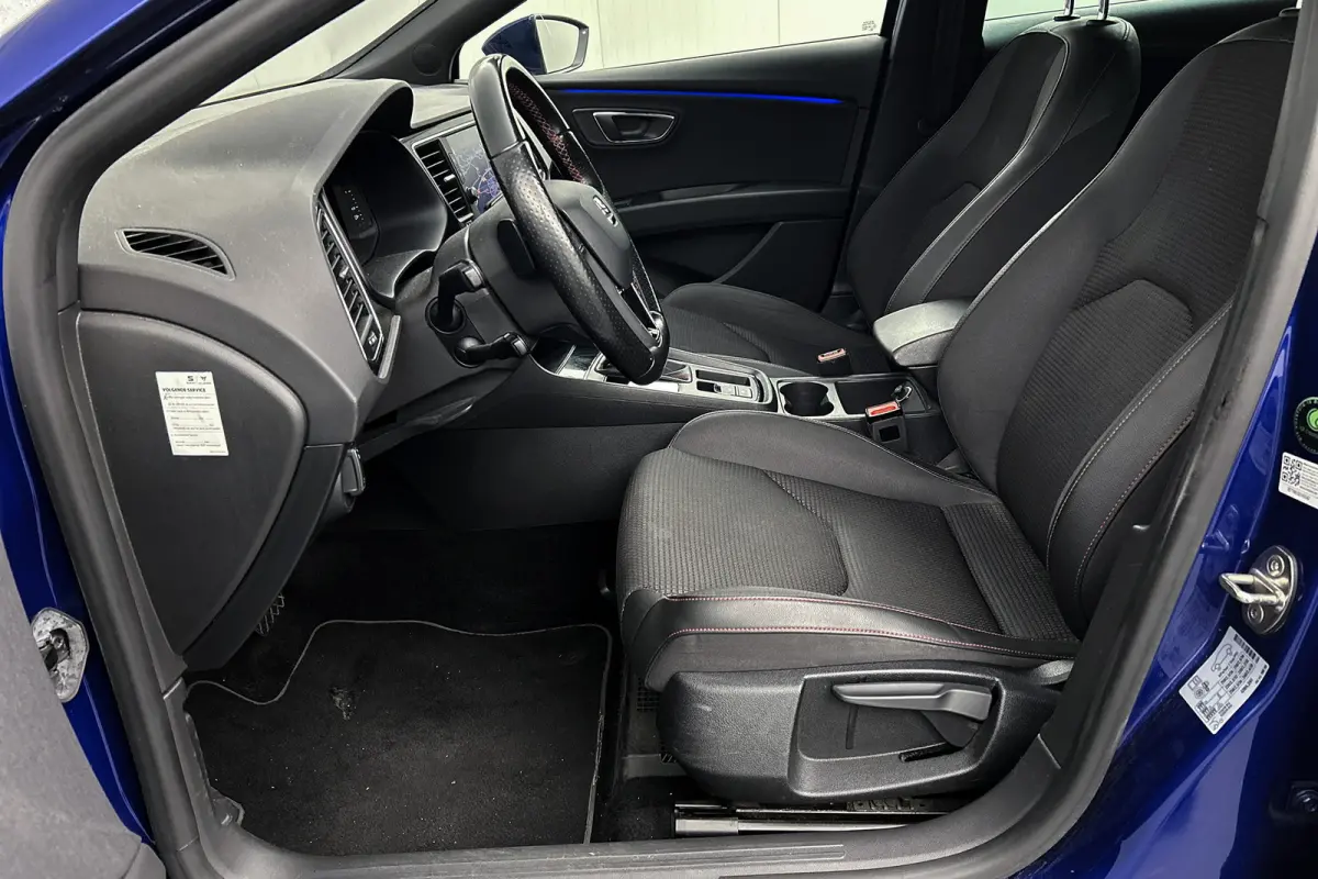 1.5 TSI FR | Half lederen bekleding | Stoelverwarming | Camera