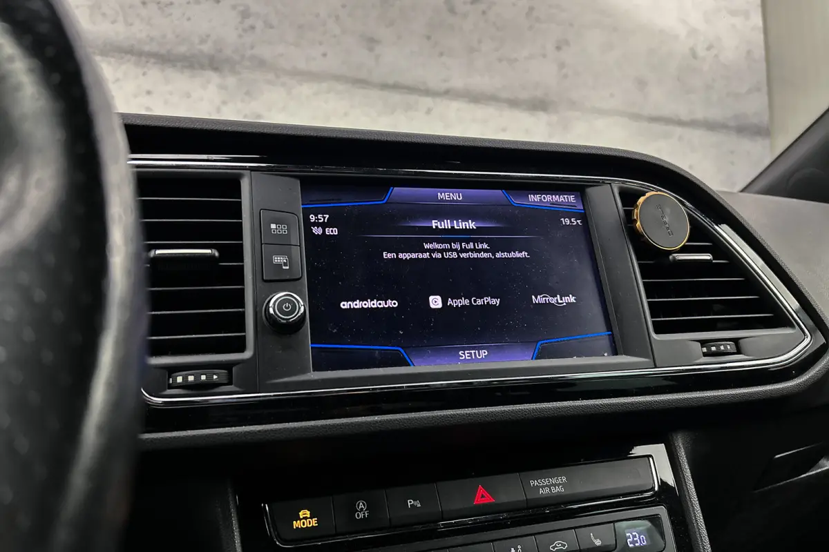 1.5 TSI FR | Half lederen bekleding | Stoelverwarming | Camera