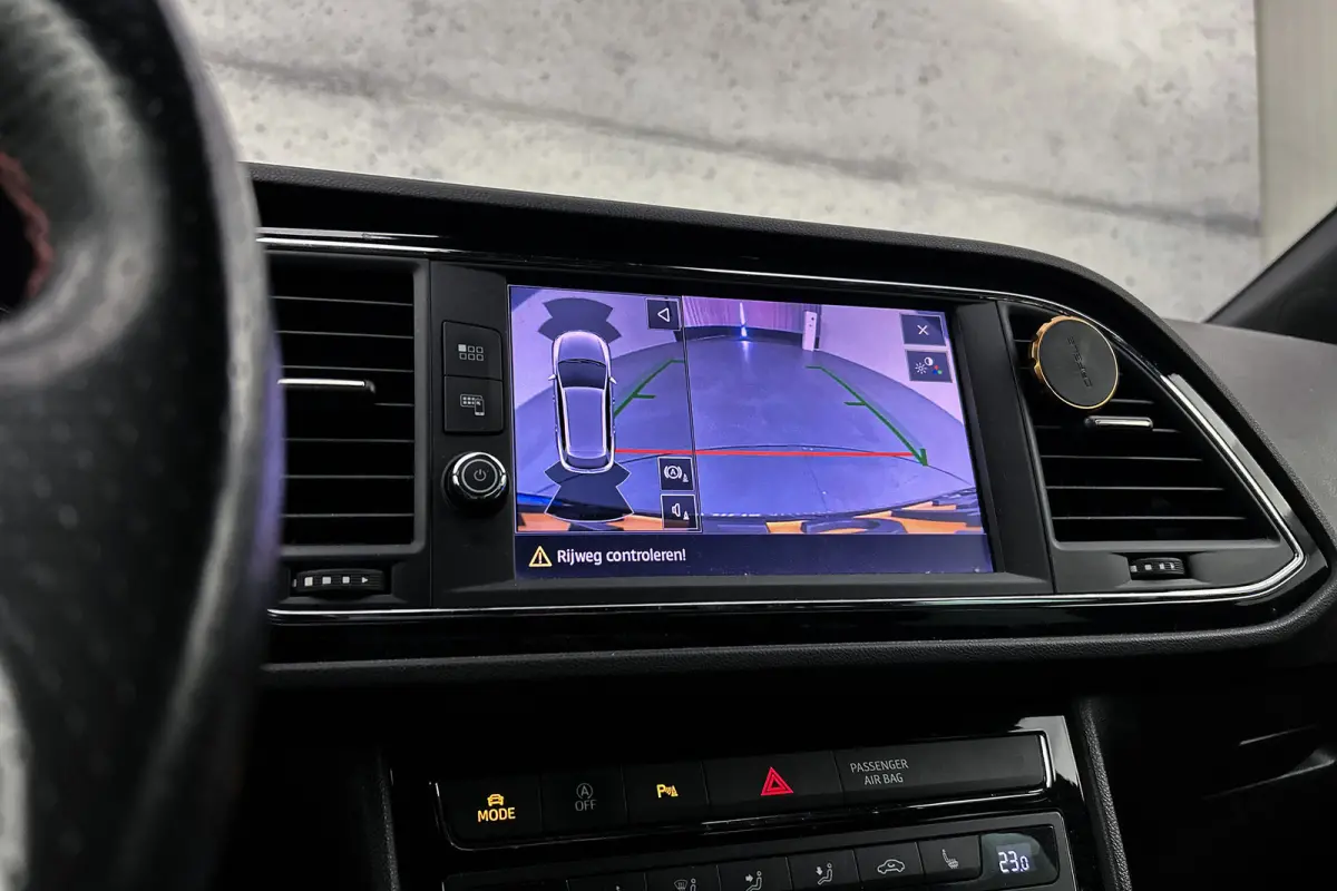 1.5 TSI FR | Half lederen bekleding | Stoelverwarming | Camera