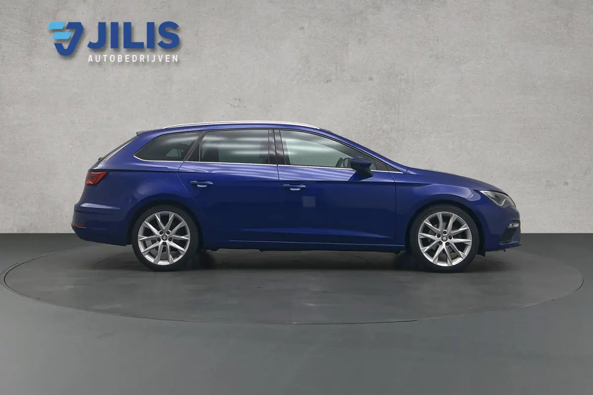 1.5 TSI FR | Half lederen bekleding | Stoelverwarming | Camera