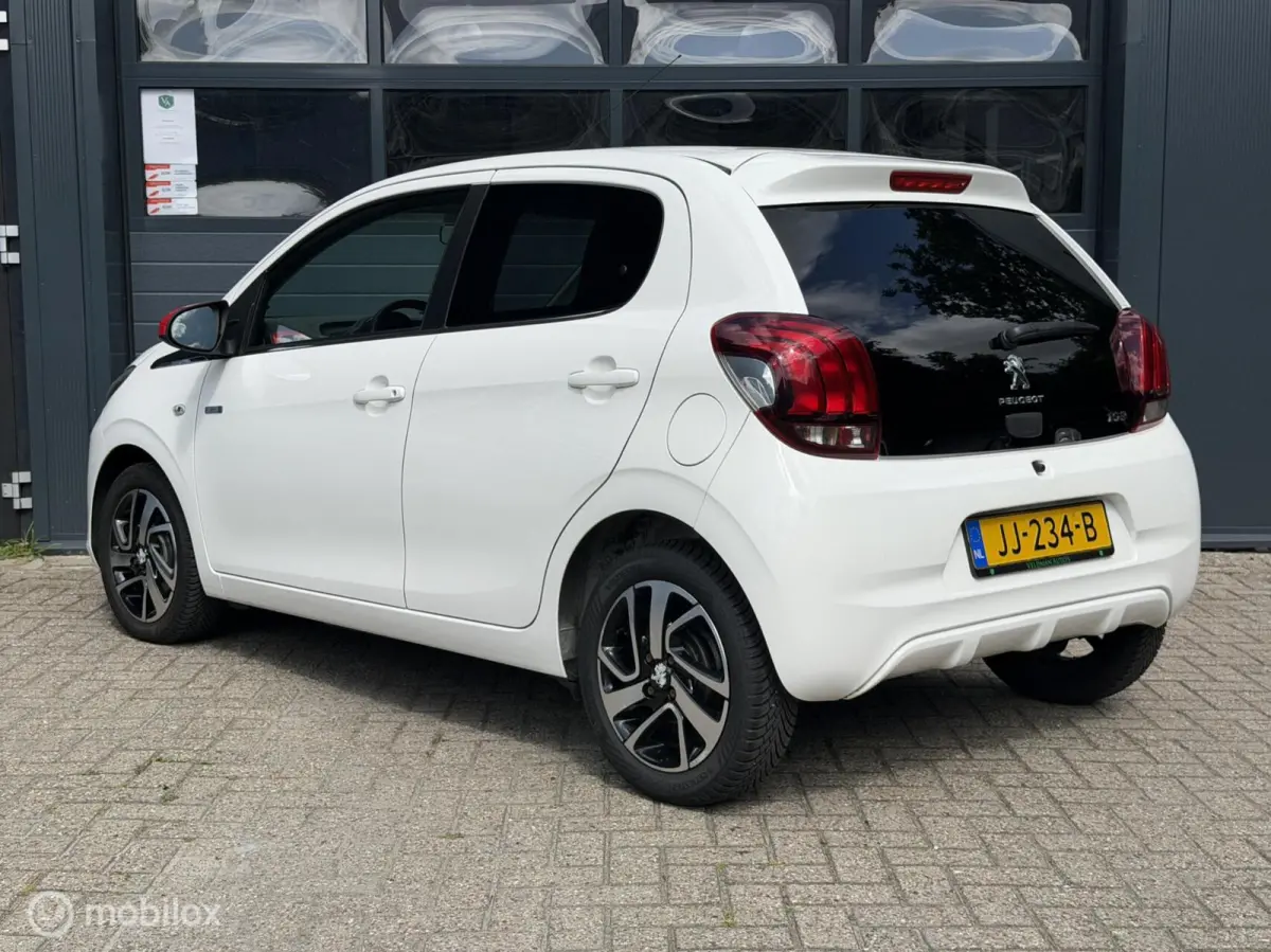 1.0 e-VTi Access | Airco | bluetooth | 1e Eig