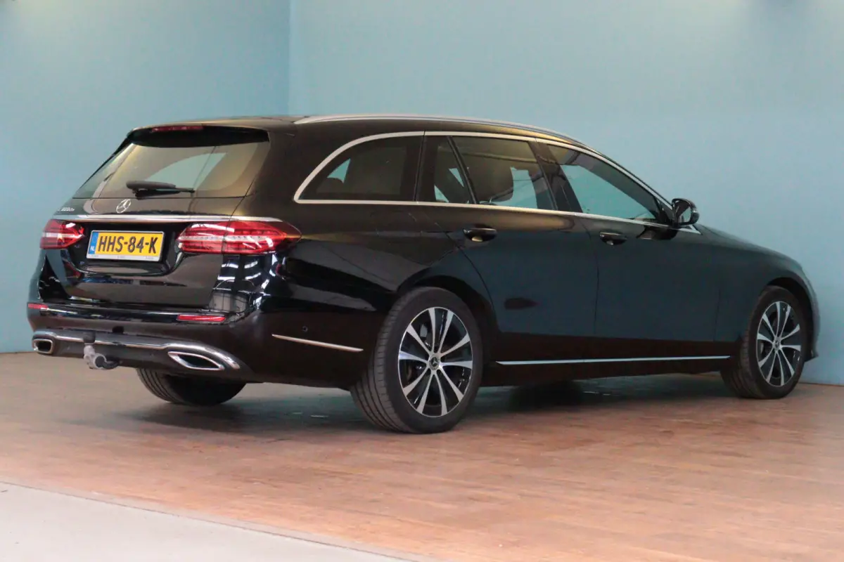300de Luxury Line | NAVI / APPCONNECT | CAMERA + PDC | ADAP CRUISE | STUUR / STOELVERW + MASSAGE | BURMESTER AUDIO |