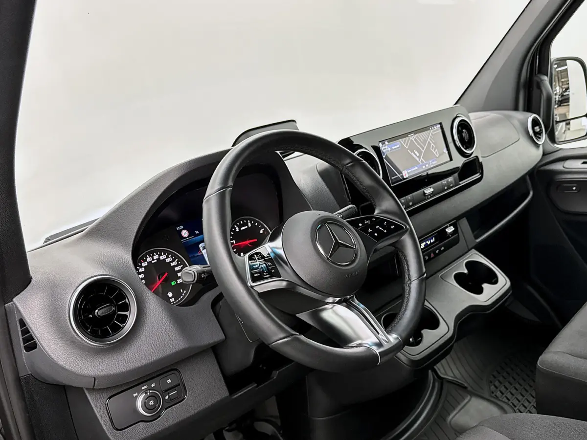 317 1.9 CDI L2H2 Pro 3.5t trekhaak Navigatie Betimmering Camera + sensoren 24 Maanden Certified Garantie