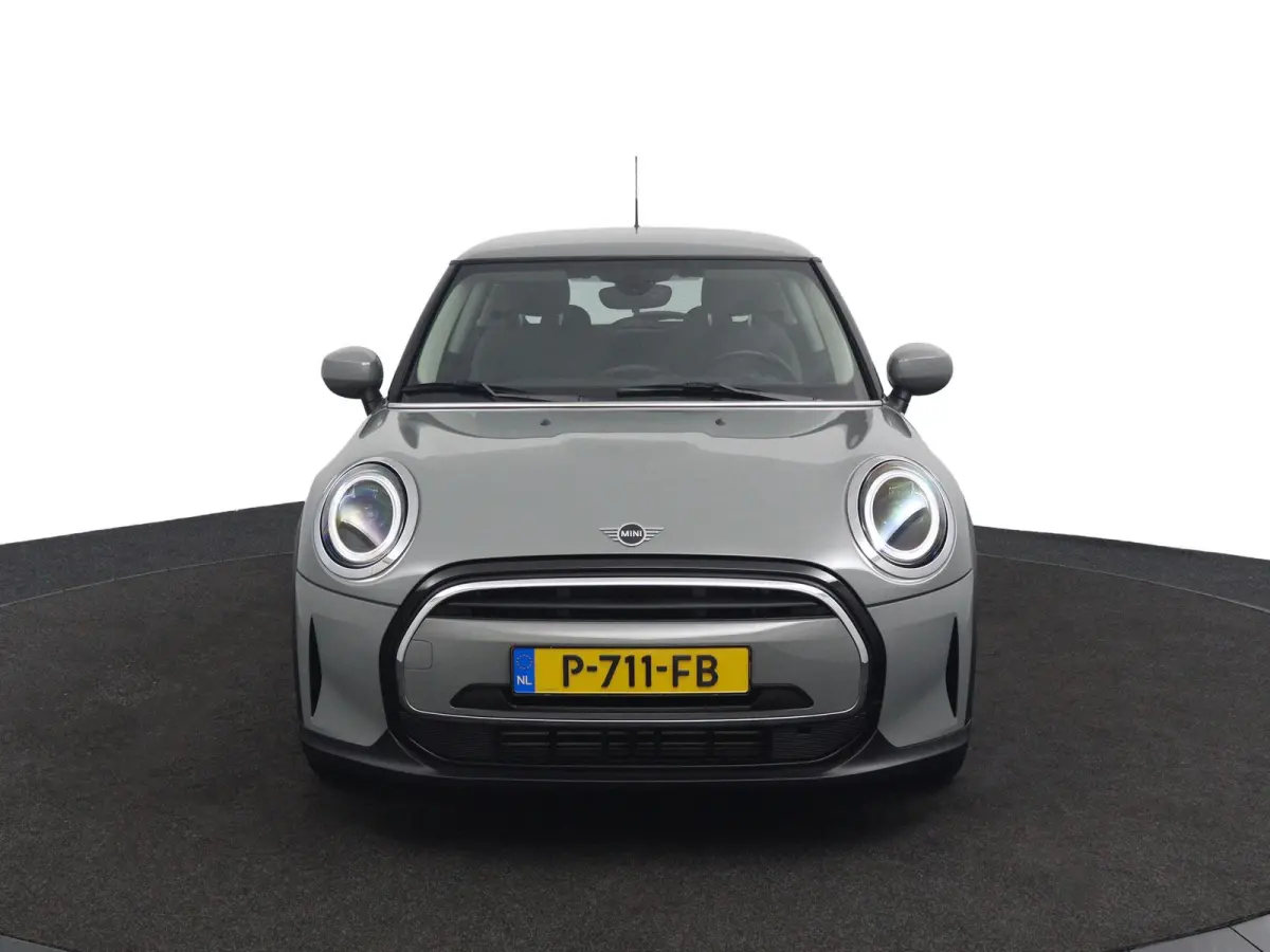 One 1.5 Business Edition | Navigatie | Sportstoelen | 1e Eigenaar | 47.721 km |