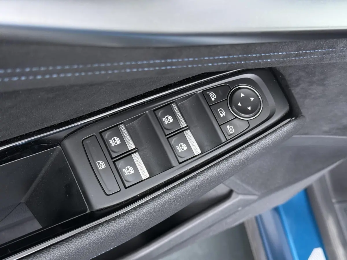 esprit Alpine full hybrid E-Tech 200 | Panoramadak | Harman Kardon | Matrix LED | Head-Up | 360 Camera |