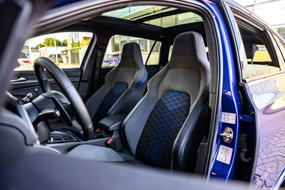 2.0 TSI 4Motion R Performance|H&K|Camera|Drift|Pano|Carplay|