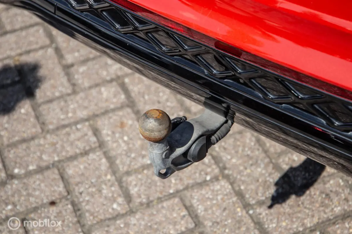1.5 eHybrid R-Line|Leer|Massage|Trekh.|IQ|NL-auto|Stoelventilatie|Black-Style