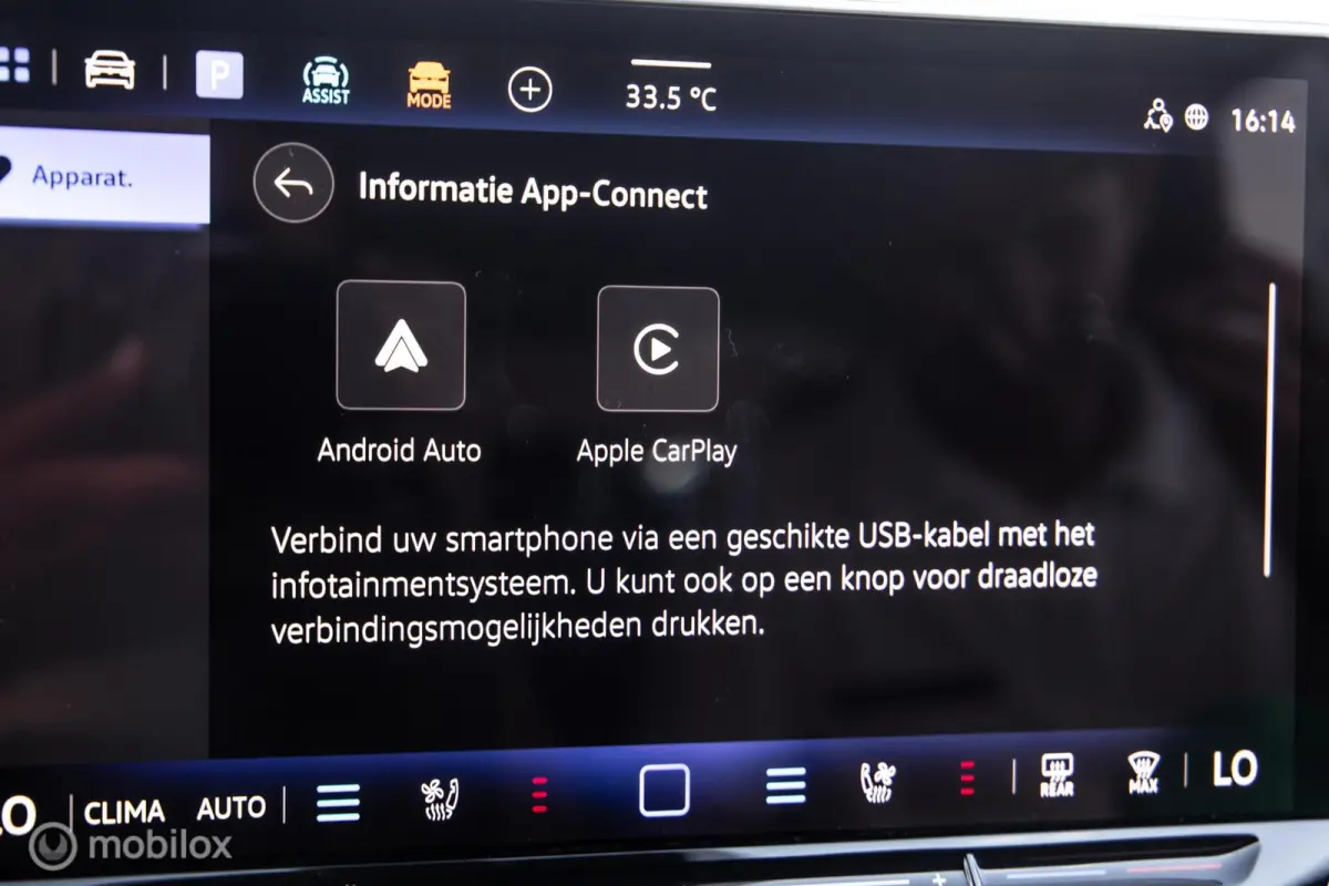 1.5 eHybrid R-Line|Leer|Massage|Trekh.|IQ|NL-auto|Stoelventilatie|Black-Style