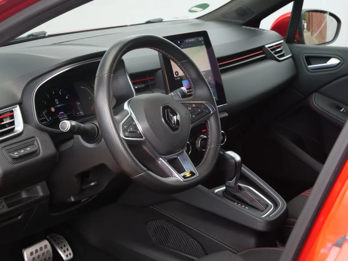 1.3 TCe R.S. Line 131 Pk Automaat DAB / Apple Carplay / Camera / Navi